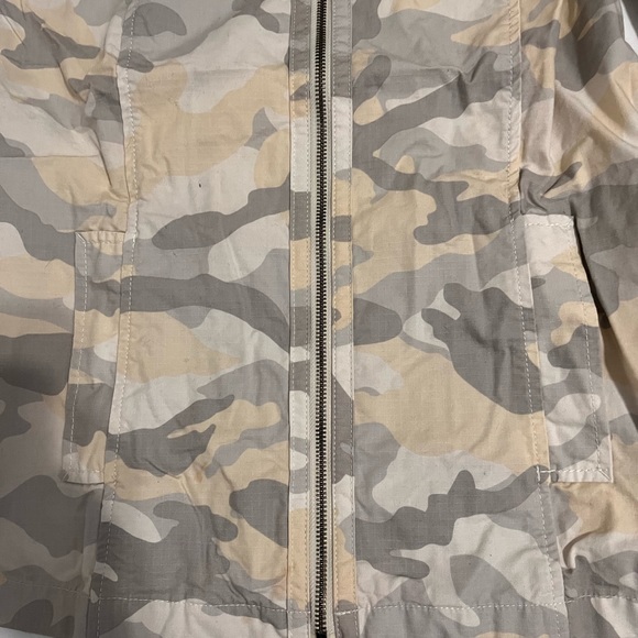 Tommy Hilfiger Light Jacket - Picture 4 of 8